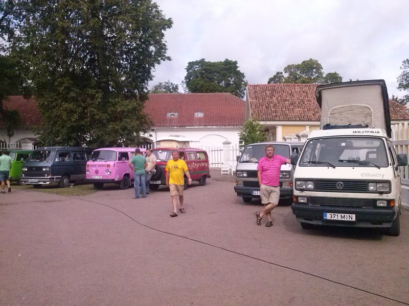 CAM00285.jpg (1.2 MiB) Vaadatud 34931 korda Veega jahtuvaid autosi esindamas Põrnikaklubi 20 aasta Juubeliüritusel